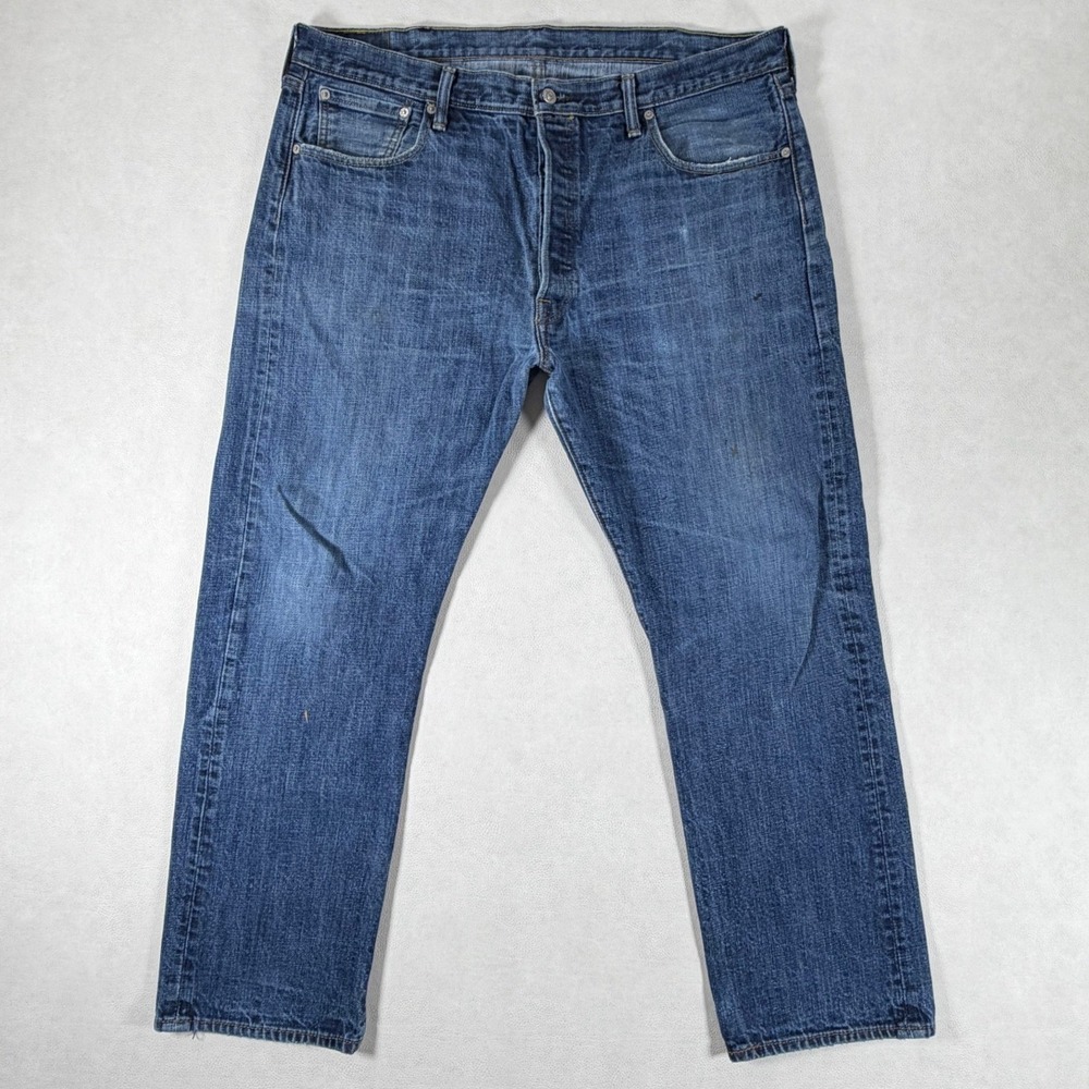 Levis 501 Original Fit Mens Jeans 40x32 Medium Wash Blue Button Fly 00501-0422